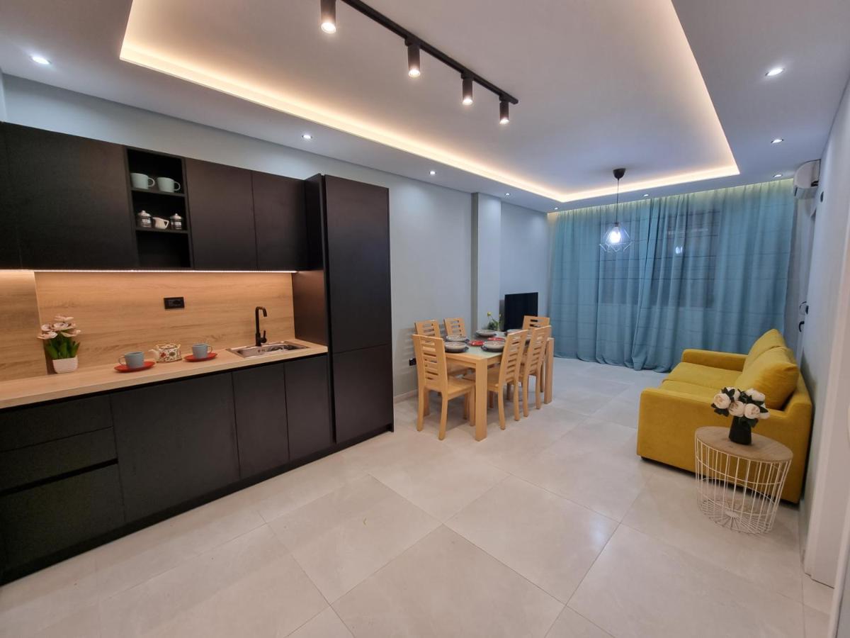 Holiday Apartment Near The Sea Дуррес Экстерьер фото